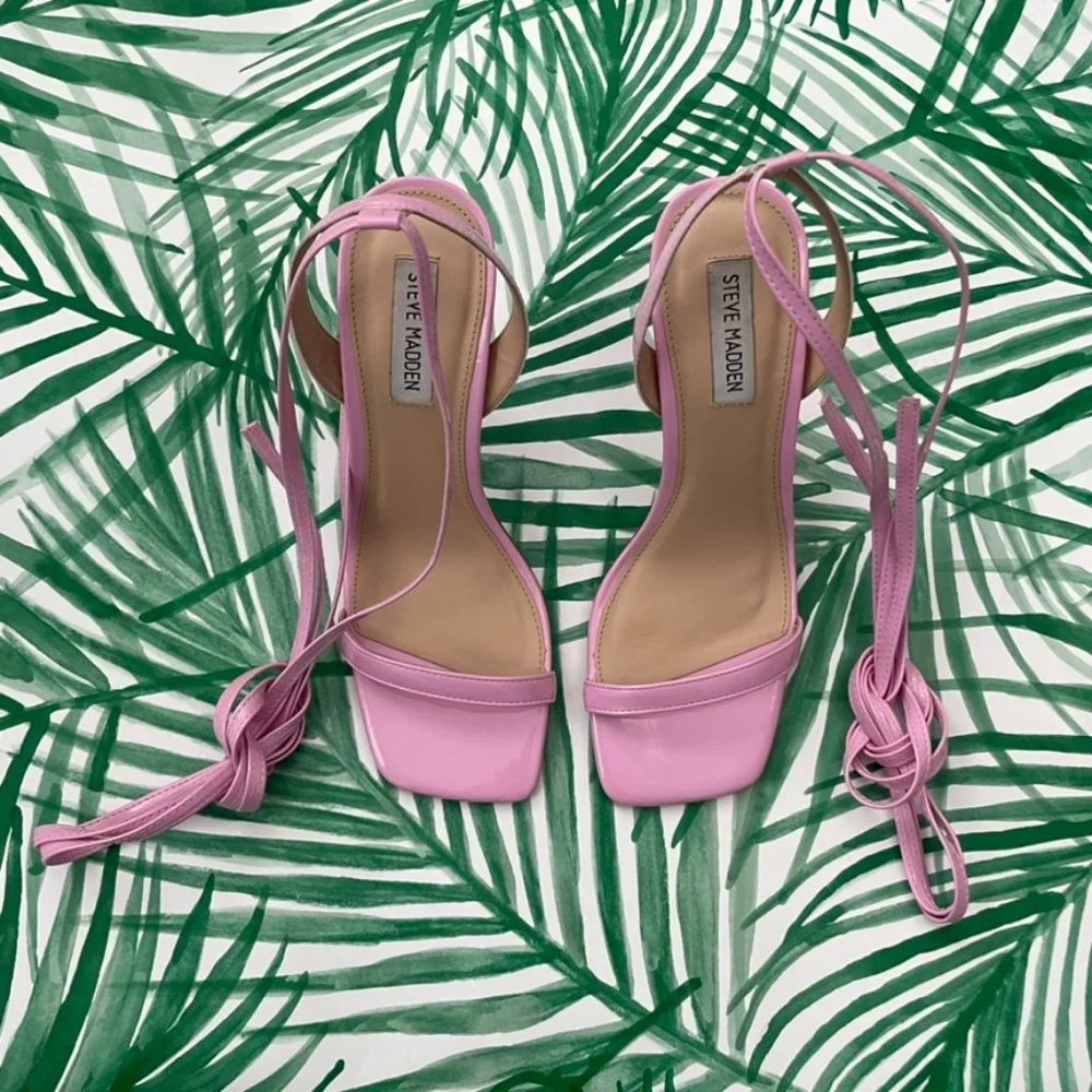 Steve Madden Lisse Strappy Heeled Sandals in Pink Patent Size 7.5